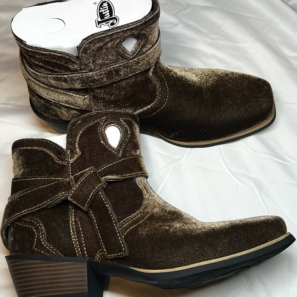Justin Boots Brown Ankle Booties